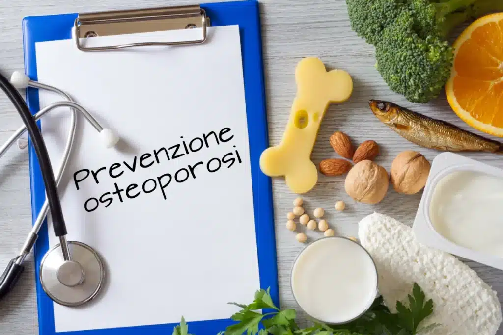 Dieta con latticini e screening periodici per la prevenzione contro l'osteoporosi